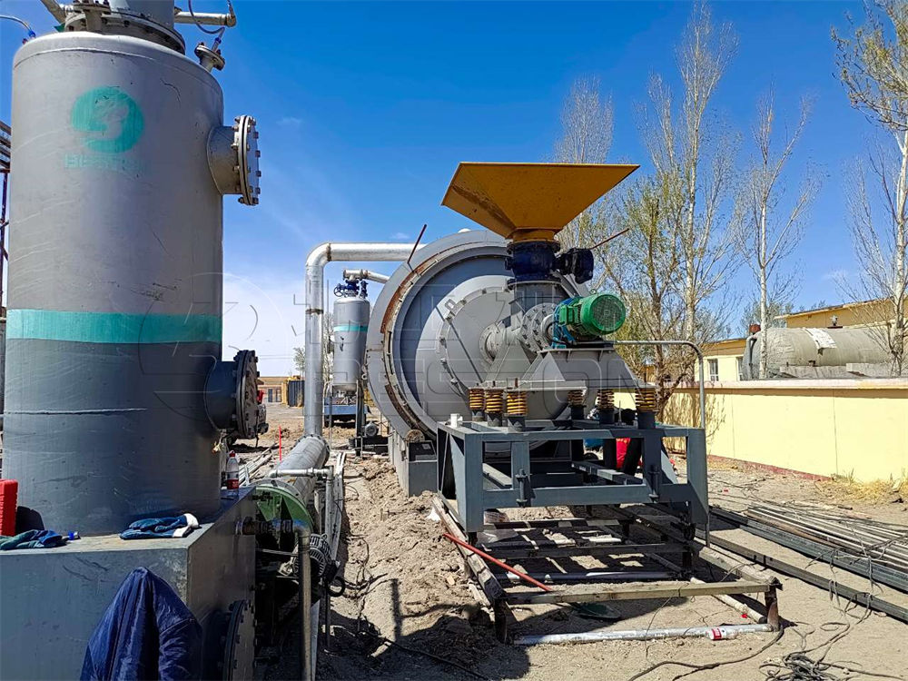 內(nèi)蒙16噸半連續(xù)油泥熱解處理項目第4張